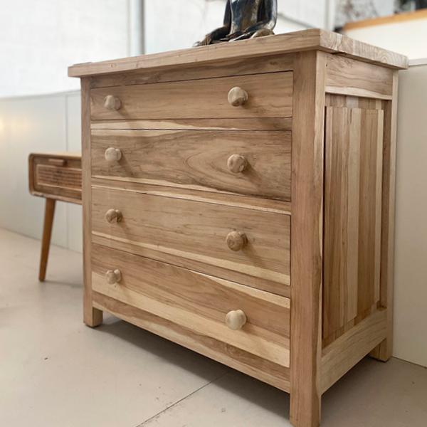 COMMODE BAHAMAS